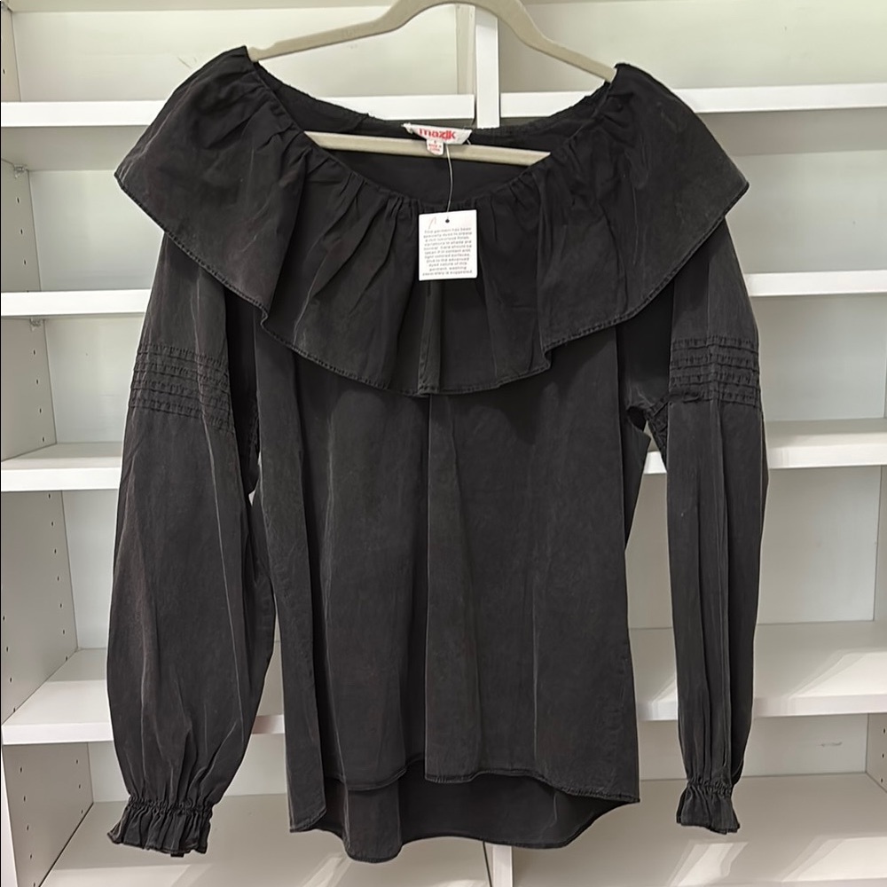 NWT Mazik Top